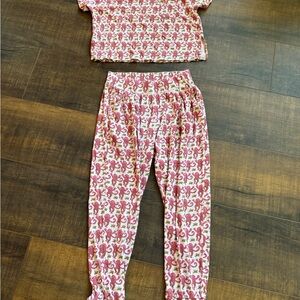 Roller Rabbit. Popular Red Print. Adult XS